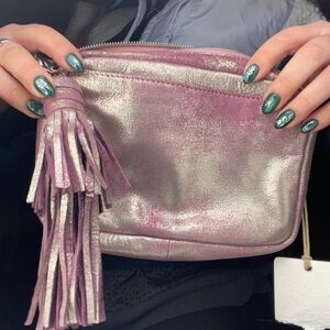 Hobo Renny Small Crossbody Bag. Purple Metallic leather